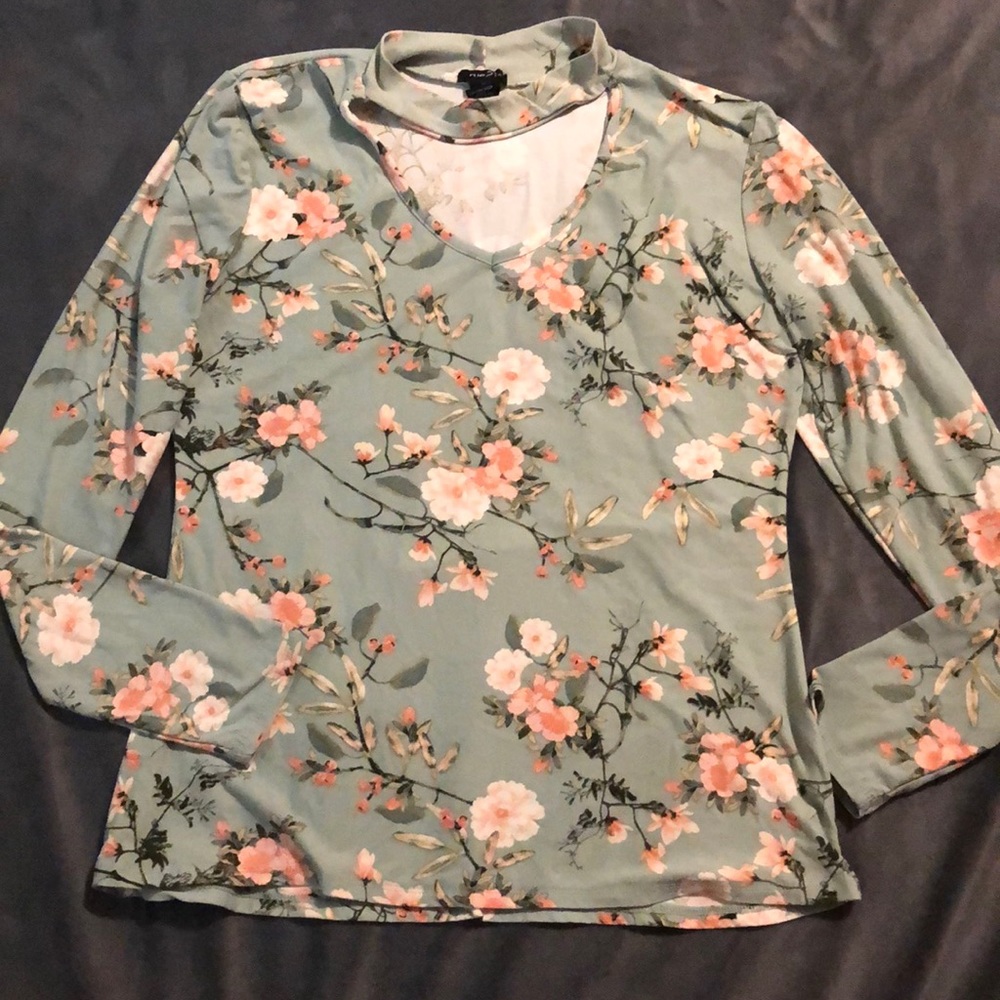 Floral Choker Neck Top